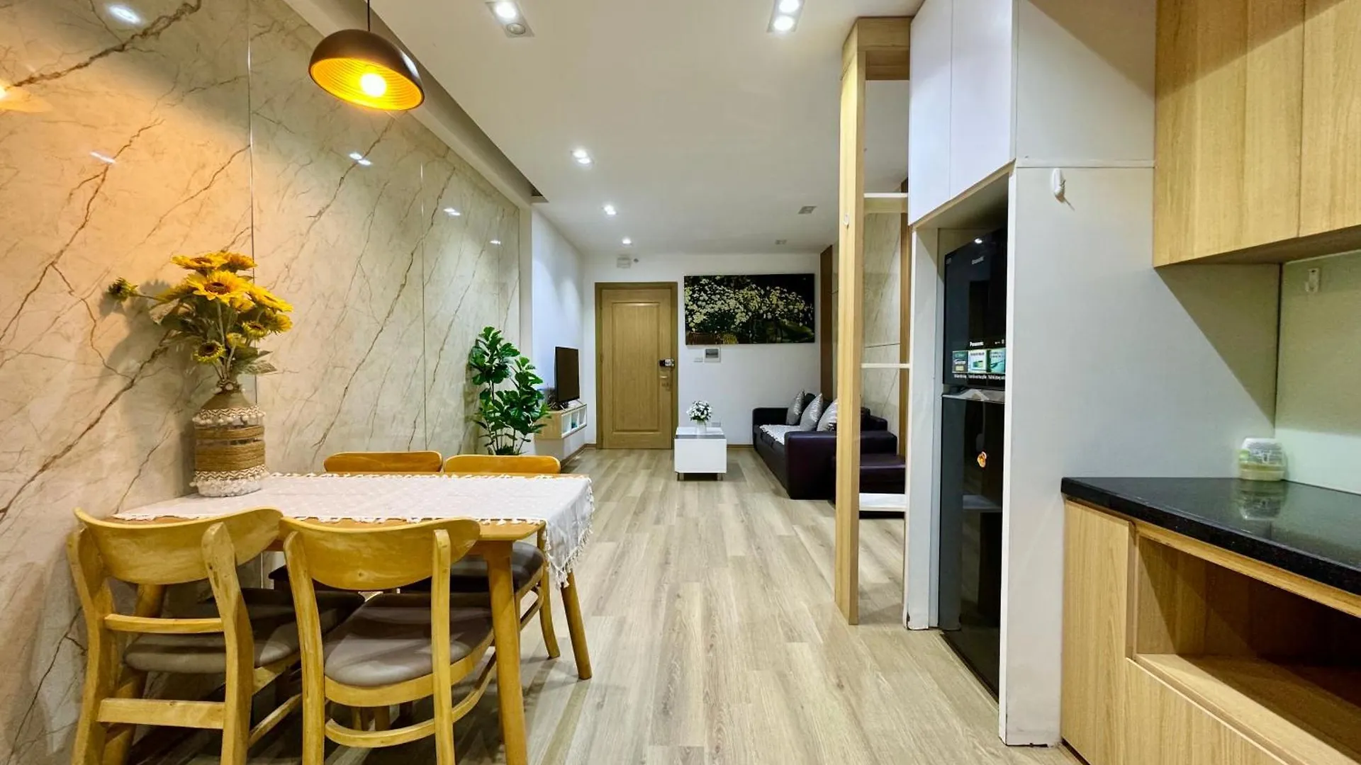 Da Nang Daisy Apartment 1 Beach View