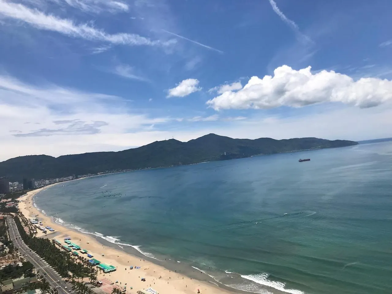 Da Nang Daisy Apartment 1 Beach View